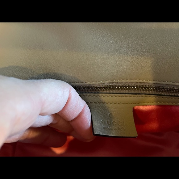 Gucci marmont small Gg matelasse shoulder bag. - Picture 10 of 15